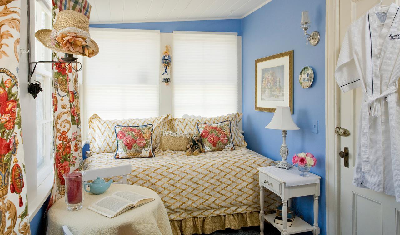 A At The Edward Harris House Bed & Breakfast