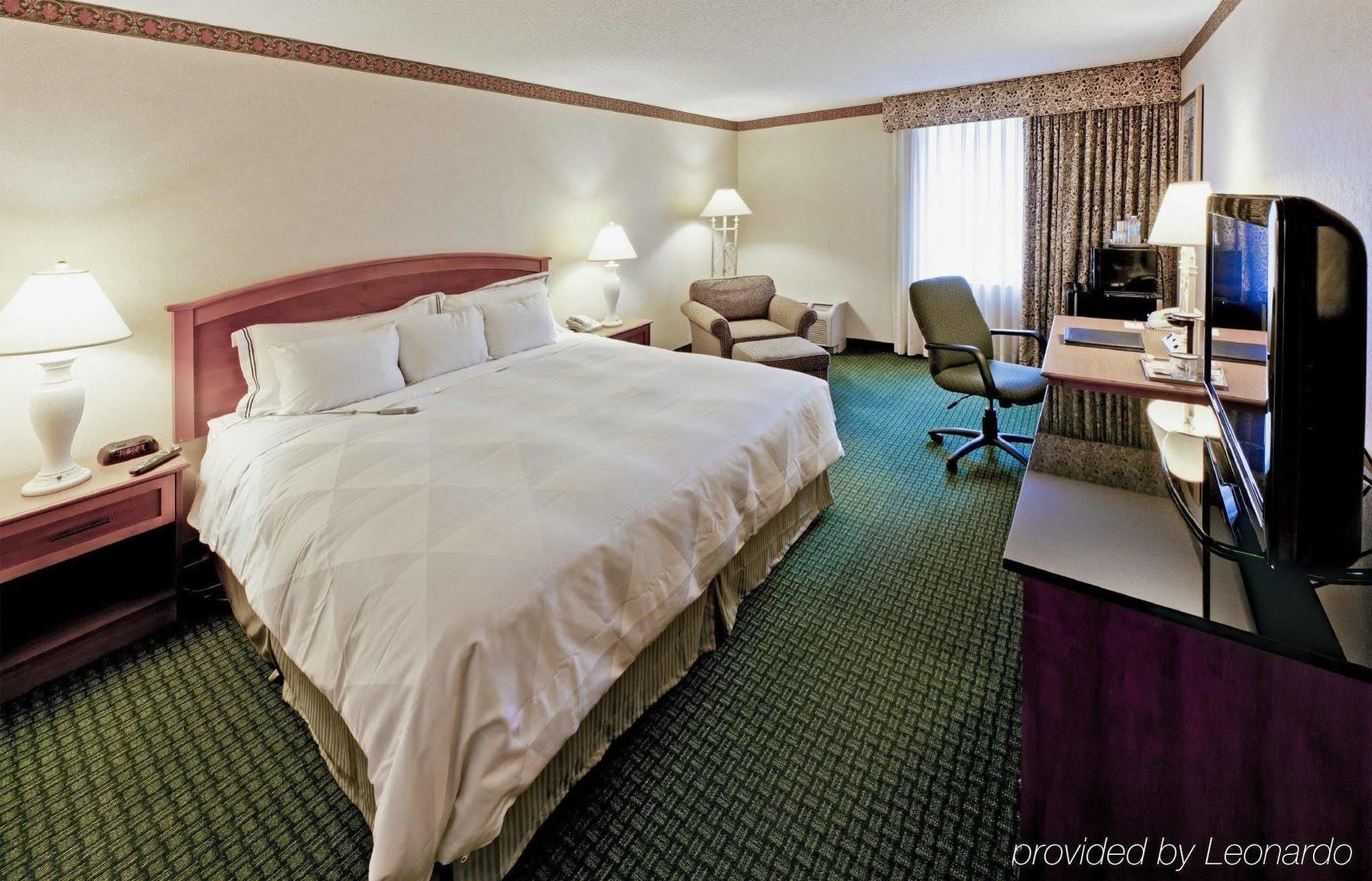 Radisson Airport