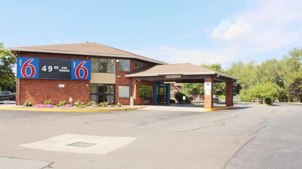 Motel Red Roof - Airport 2*