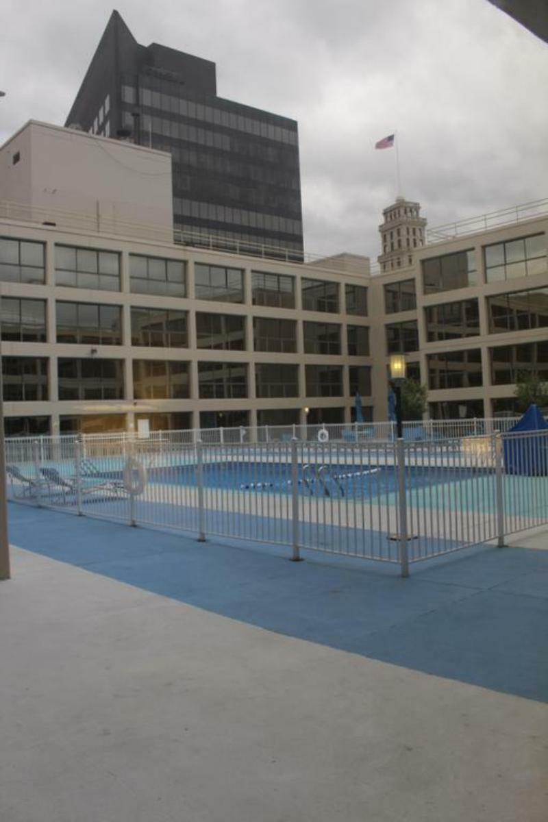 Downtown Hotel 3*