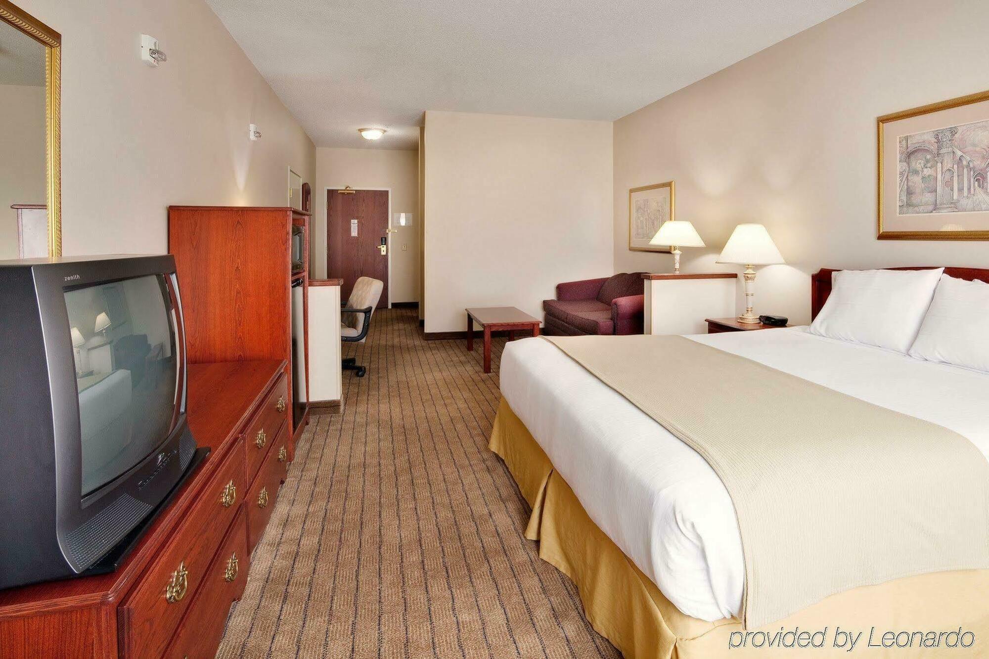 Express Irondequoit By Ihg Hotel Rochester