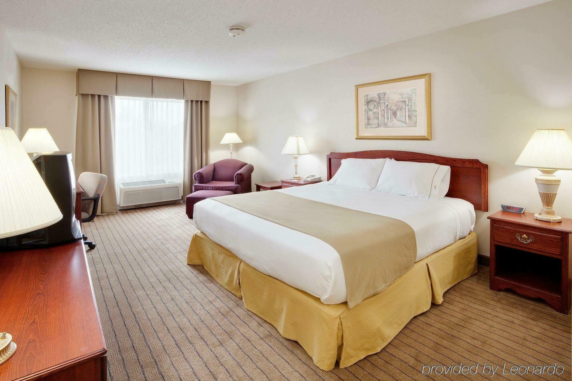 Express Irondequoit By Ihg Hotel