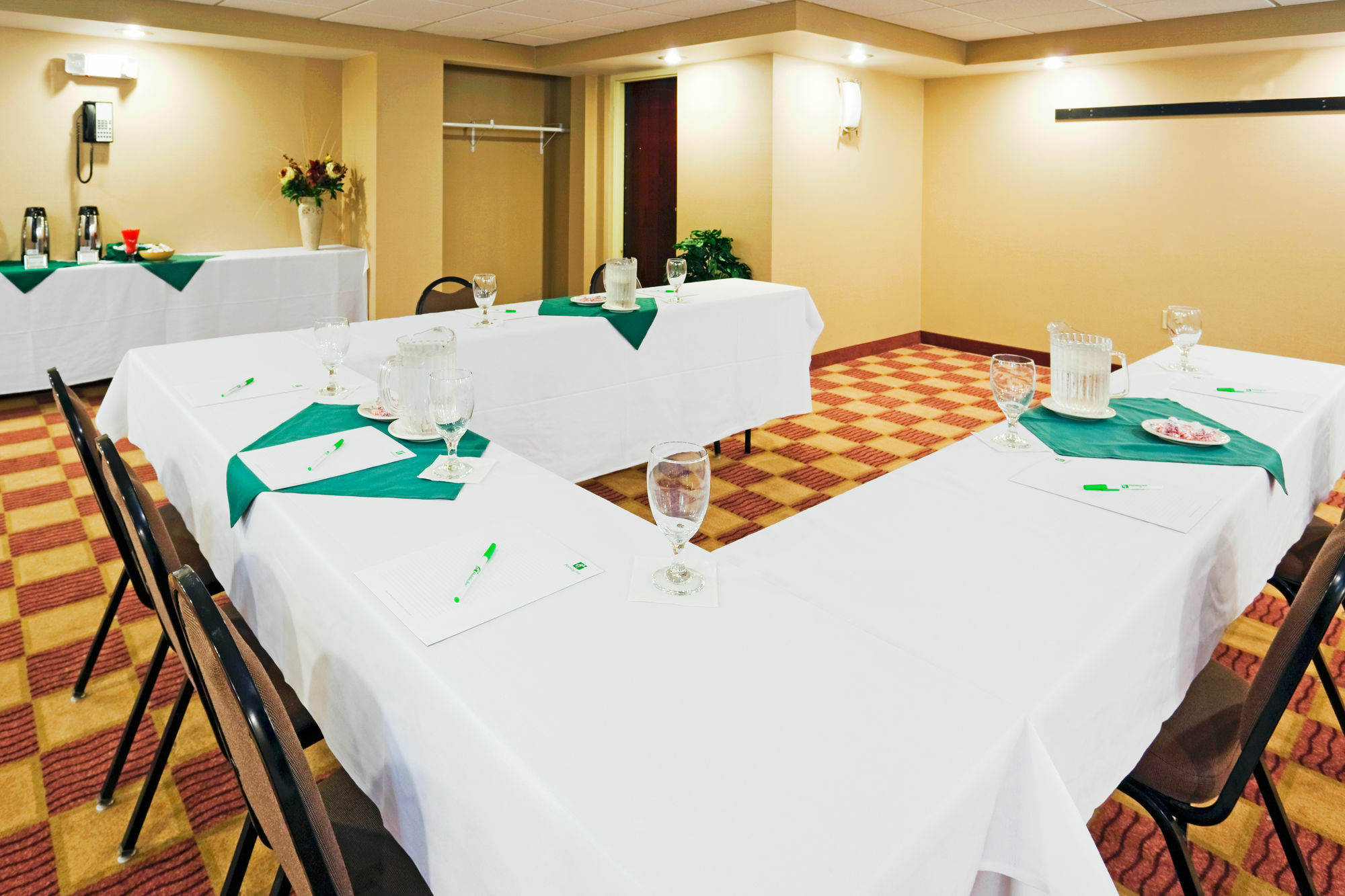 & - Marketplace By Ihg Hotel 3*