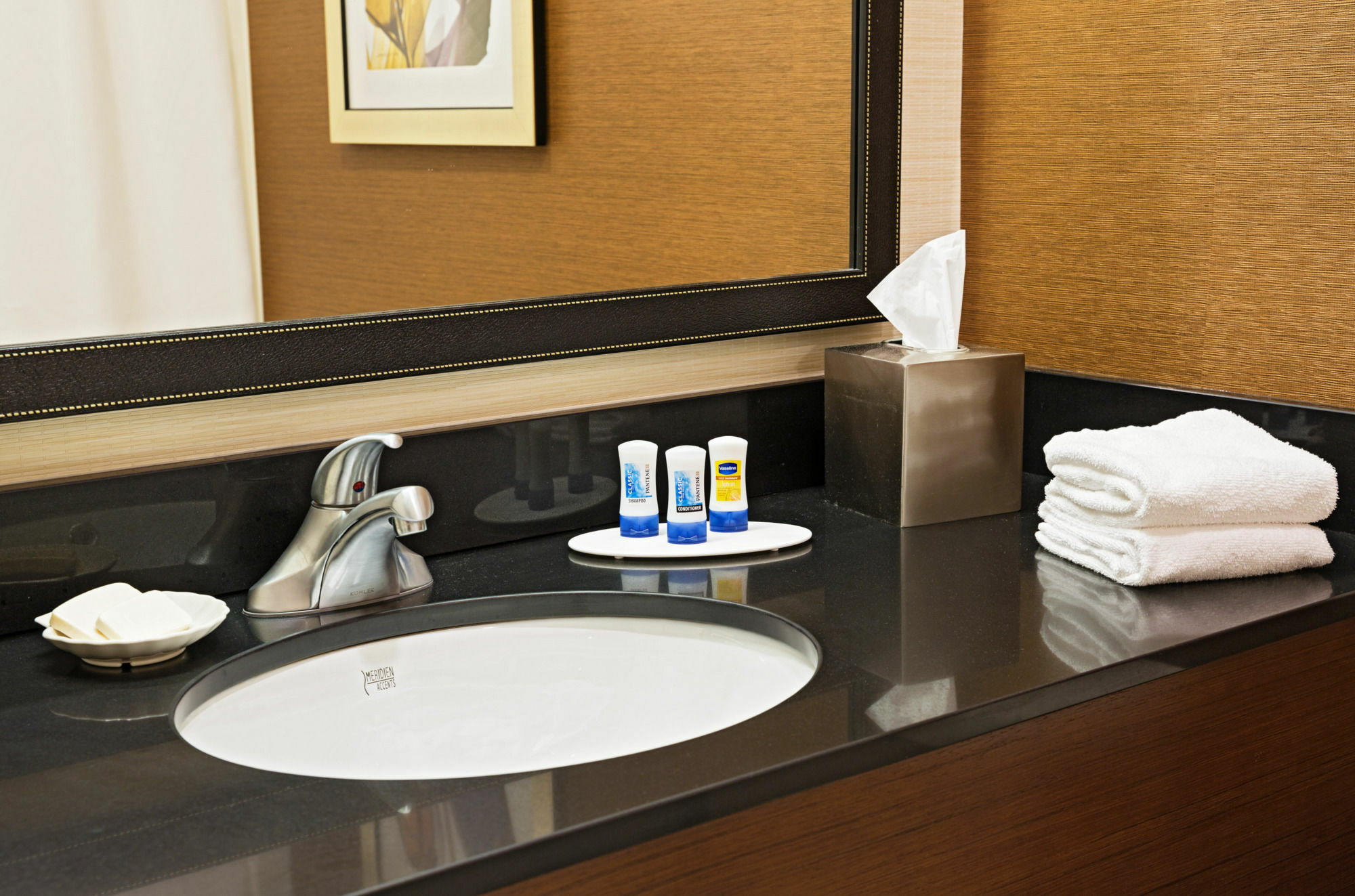 Fairfield And By Marriott West/greece Hotel