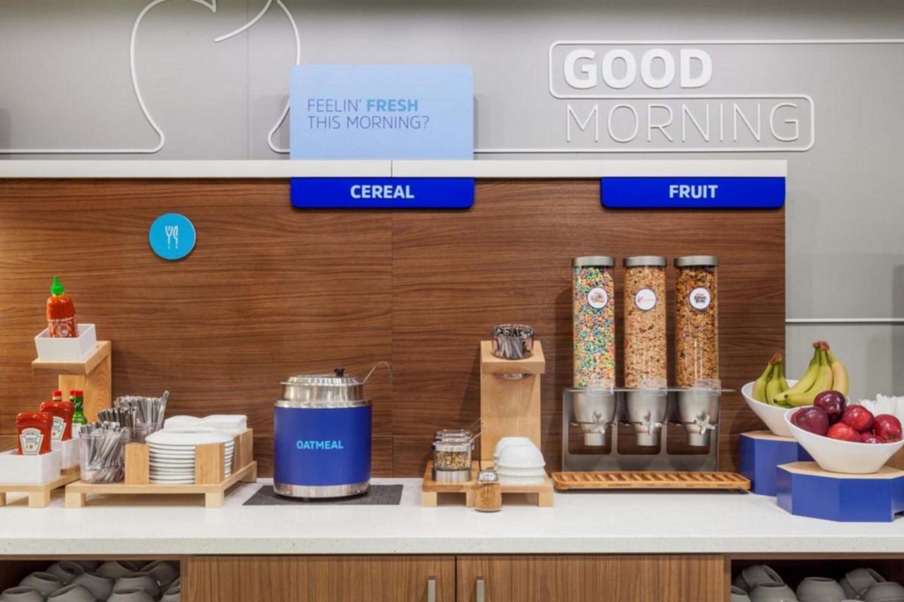 Hotel Express - Area By Ihg Rochester
