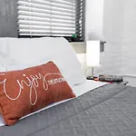 Ny Style Centric Loft With King Bed By Park Ave