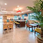 Country Inn & Suites By Radisson, Rochester-Pittsford-Brighton, Ny