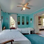 Idyllic Rochester Apartment 2 Miles To Downtown!