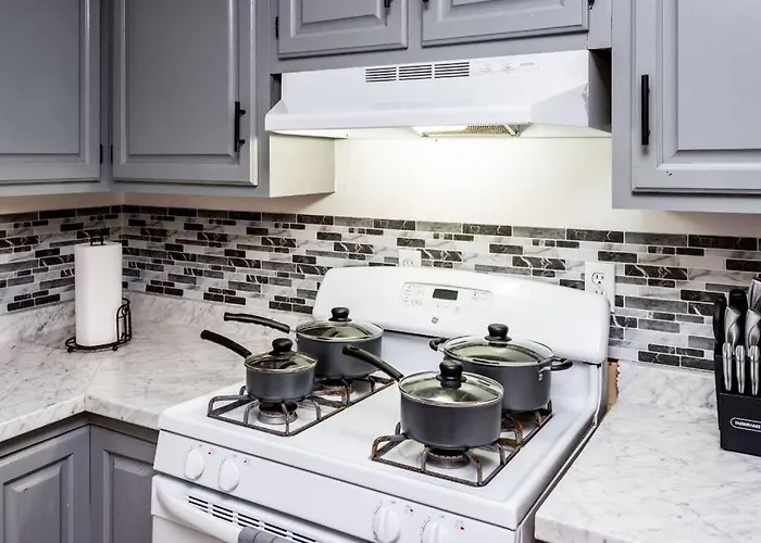 Fantastic Home Near Dwtn/Airport