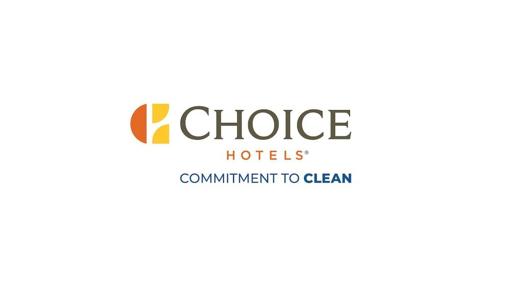 Oakfield & Suites, Ascend Collection Hotel 3*