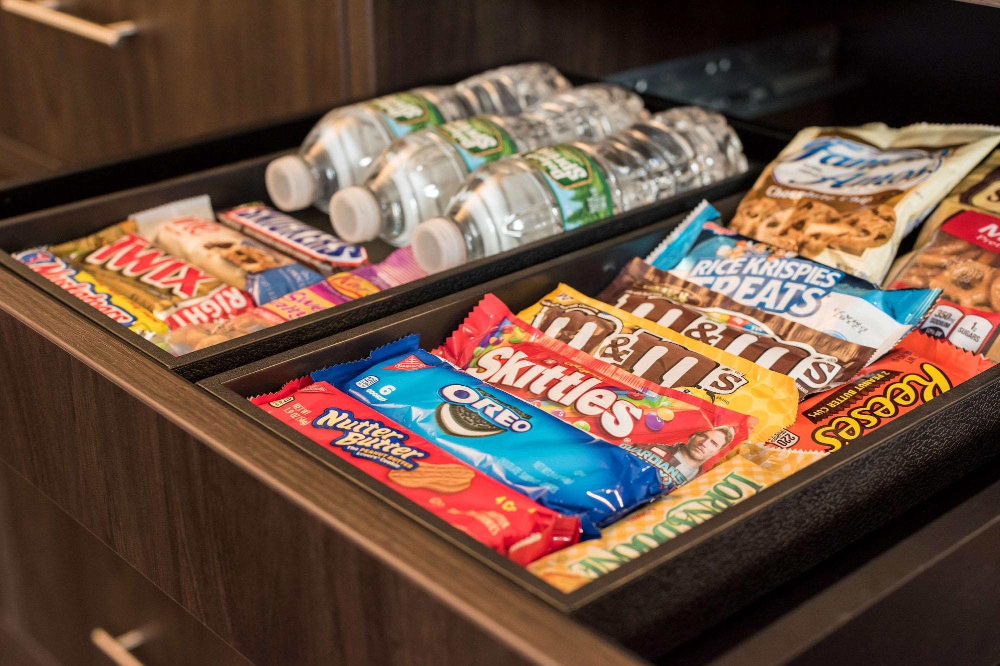 Hotel Country & By Radisson, Rochester-pittsford-brighton, Ny Rochester