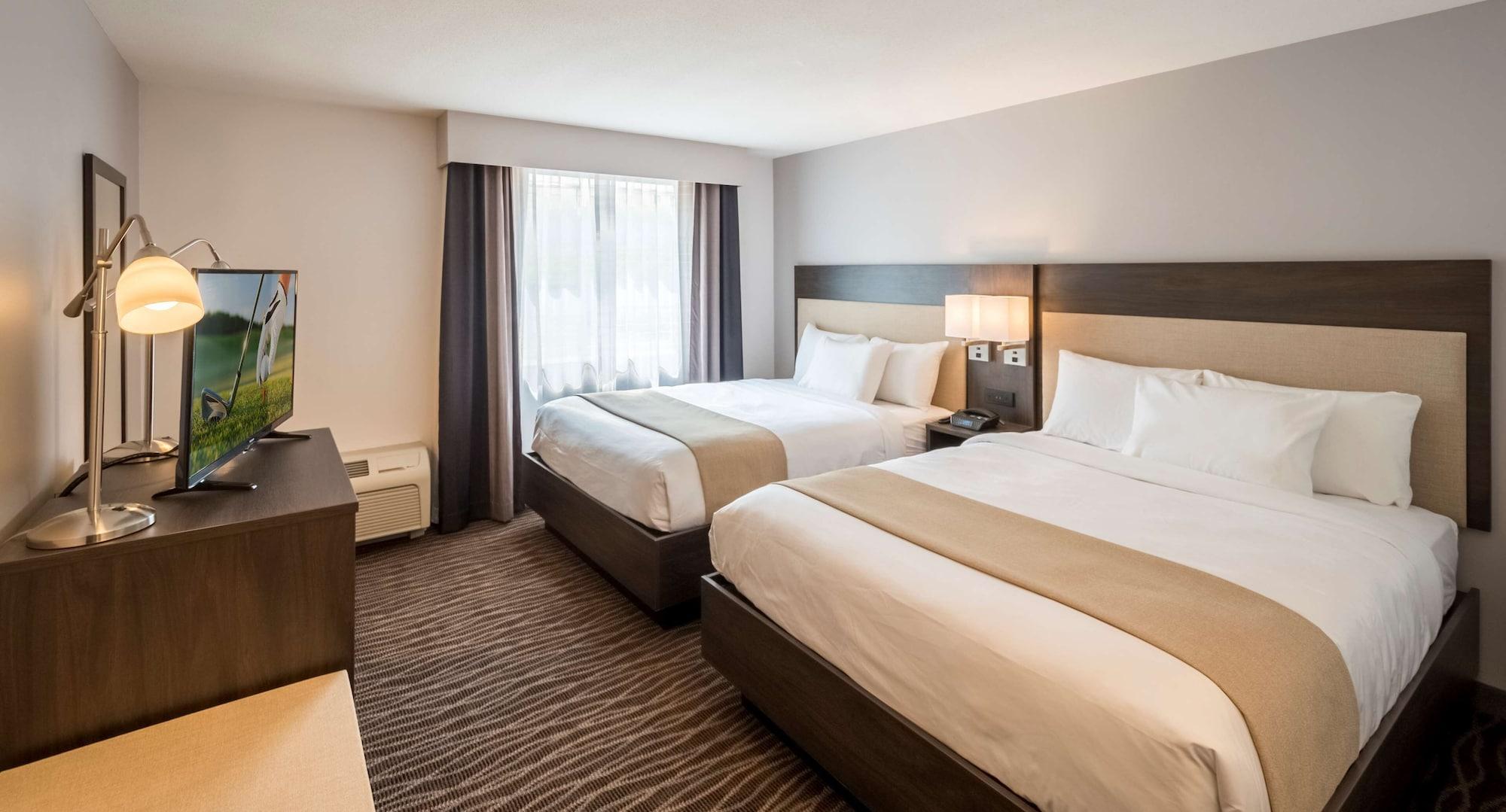 Hotel Country & By Radisson, Rochester-pittsford-brighton, Ny
