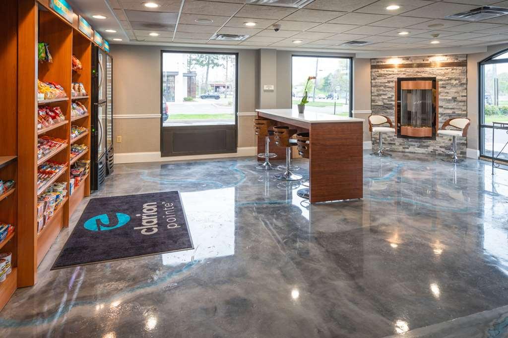 Oakfield & Suites, Ascend Collection Hotel Rochester