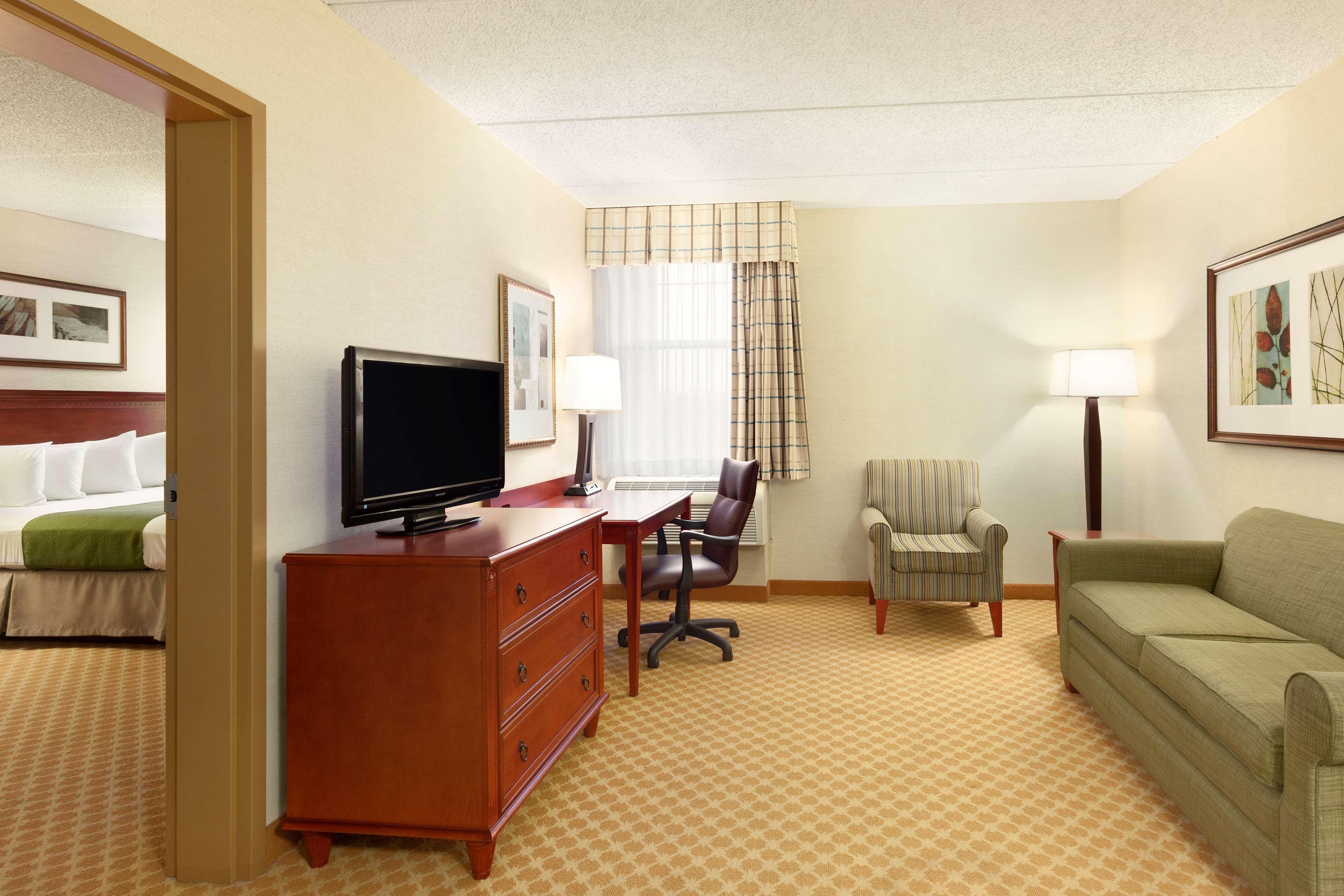 Hotel Spark By Hilton Area Rochester