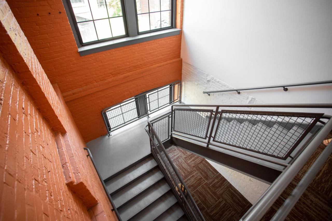 Ny Style Centric Loft With King Bed By Park Ave Apartment Rochester