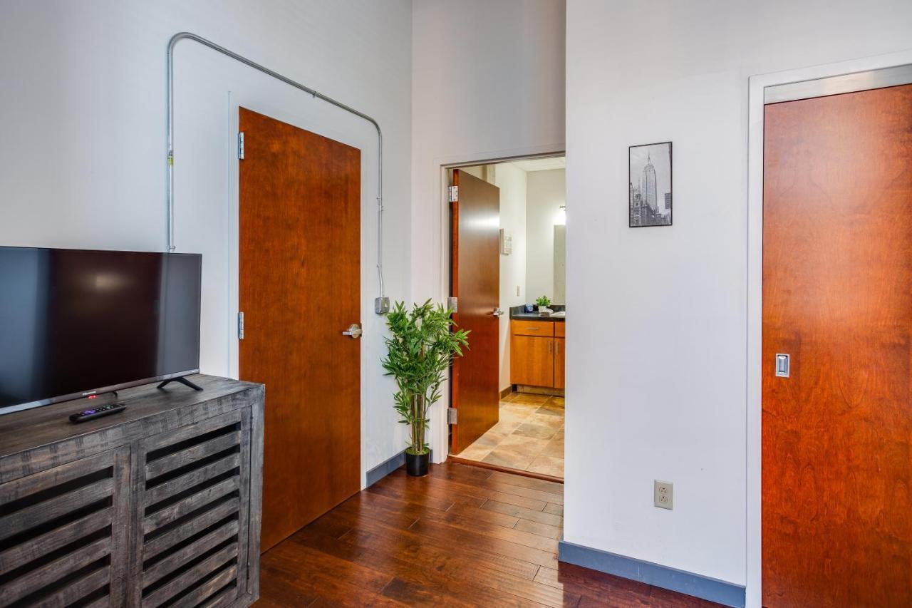 Ny Style Centric Loft With King Bed By Park Ave Apartment *