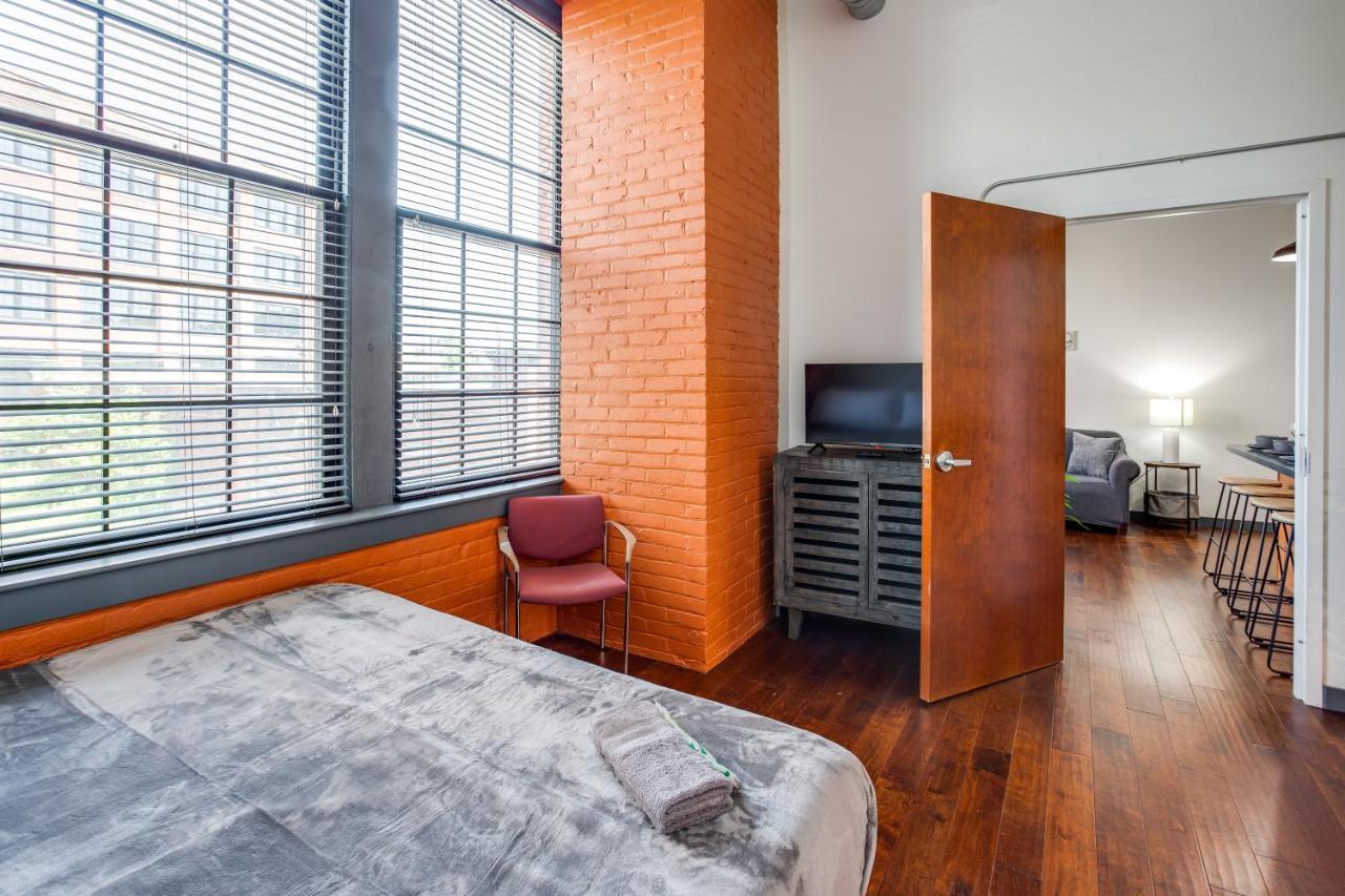 Ny Style Centric Loft With King Bed By Park Ave Apartment Rochester
