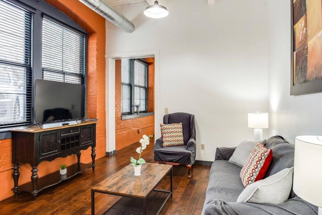 Centric Ny Style Loft W/king Bed
