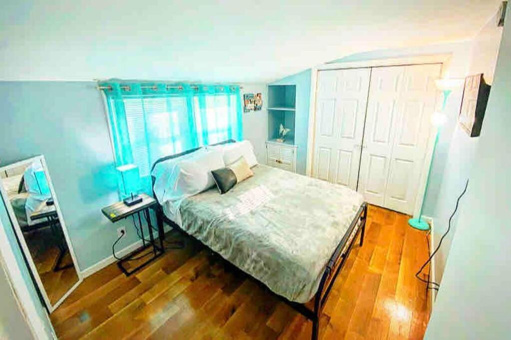 Adorable&cozy Suburban Mins From Dwtn/airport