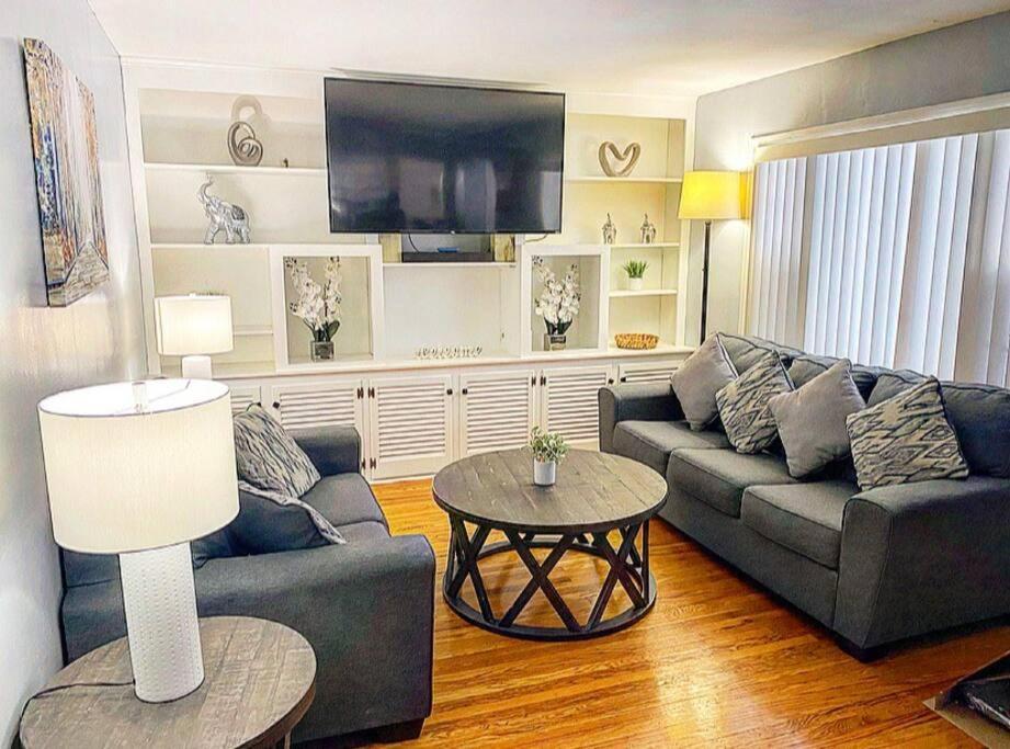 Holiday home Adorable&cozy Suburban Mins From Dwtn/airport Rochester