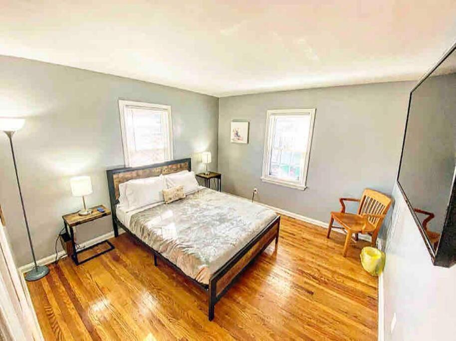 Adorable&cozy Suburban Mins From Dwtn/airport Holiday home *
