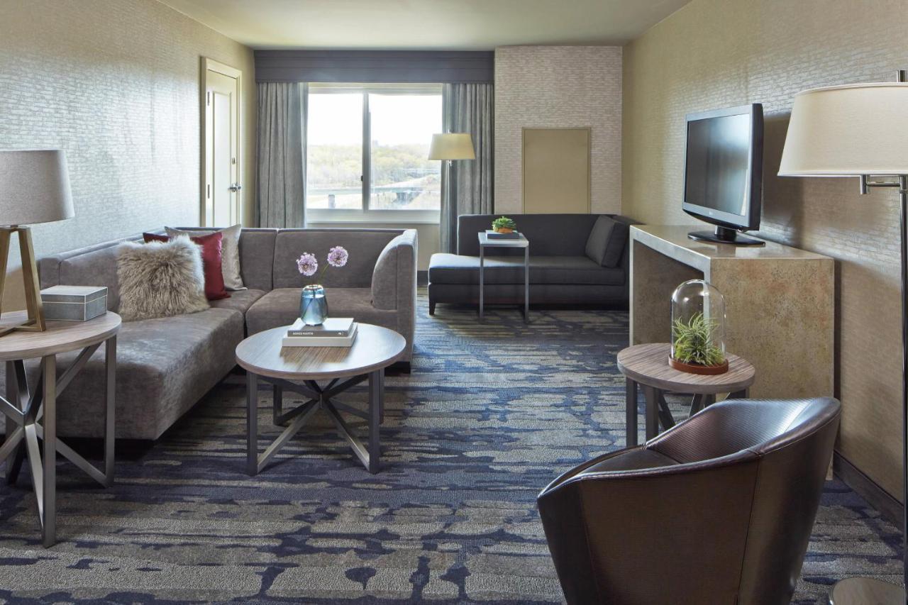 Airport Marriott