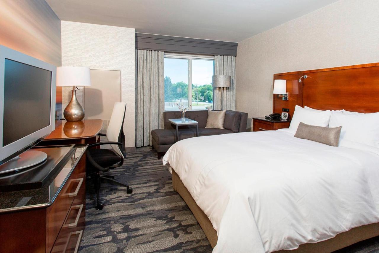 Hotel Airport Marriott Rochester