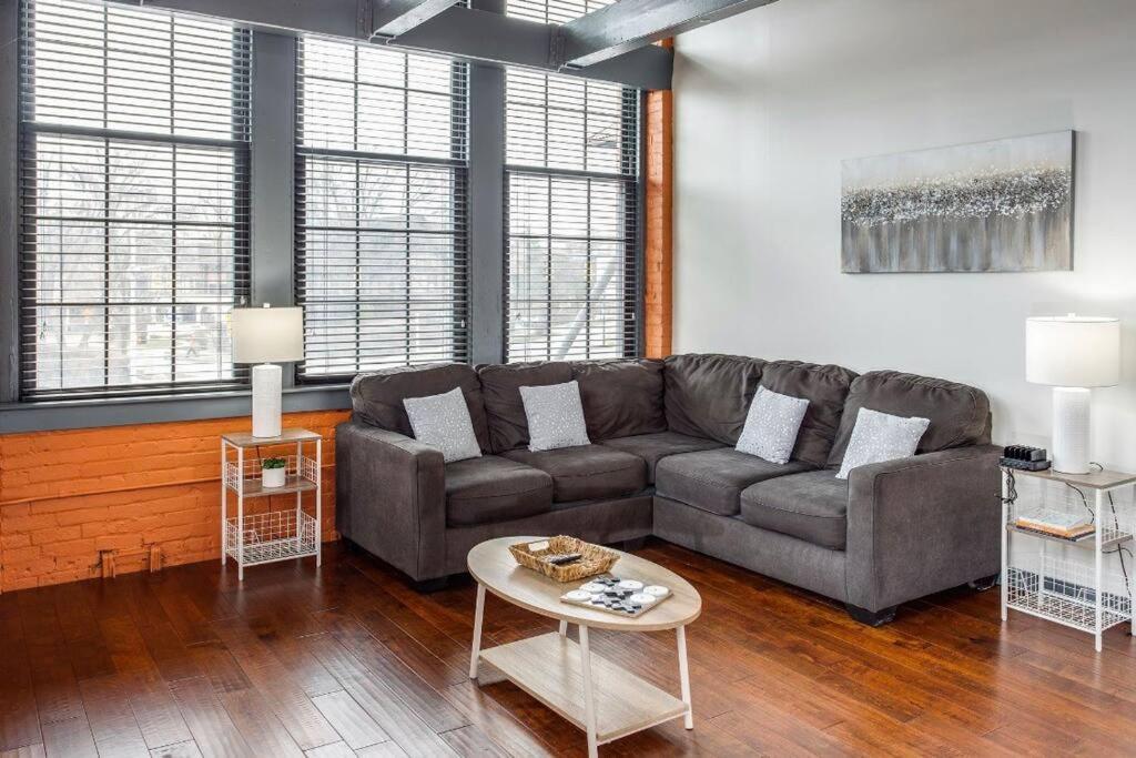 Centric Modern Loft W/ King Beds