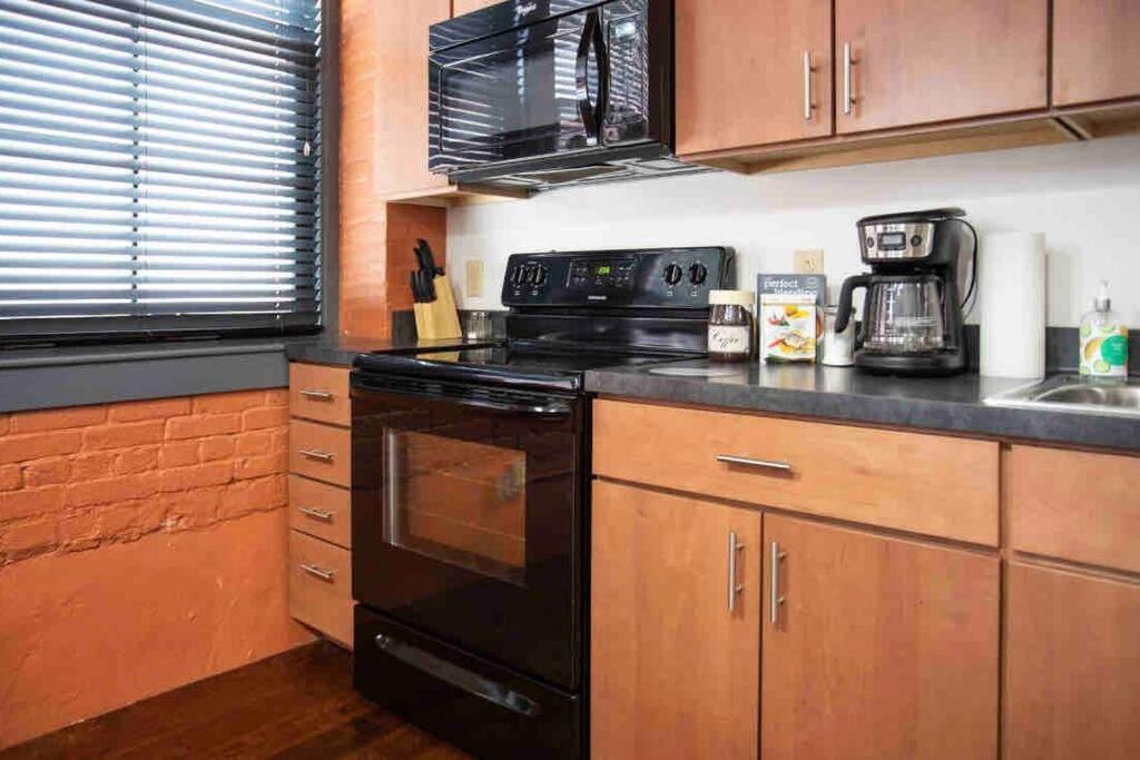 Apartment Modern Loft Style On Monroe By Dwtn & Park Ave Rochester