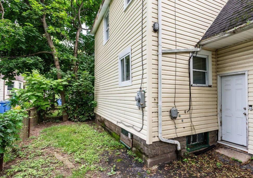 Holiday home Marvelous Colonial Mins To Uofr/airpt