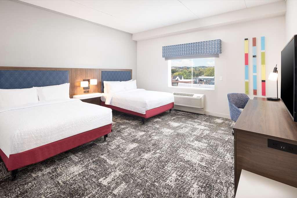 Hampton & Downtown Hotel