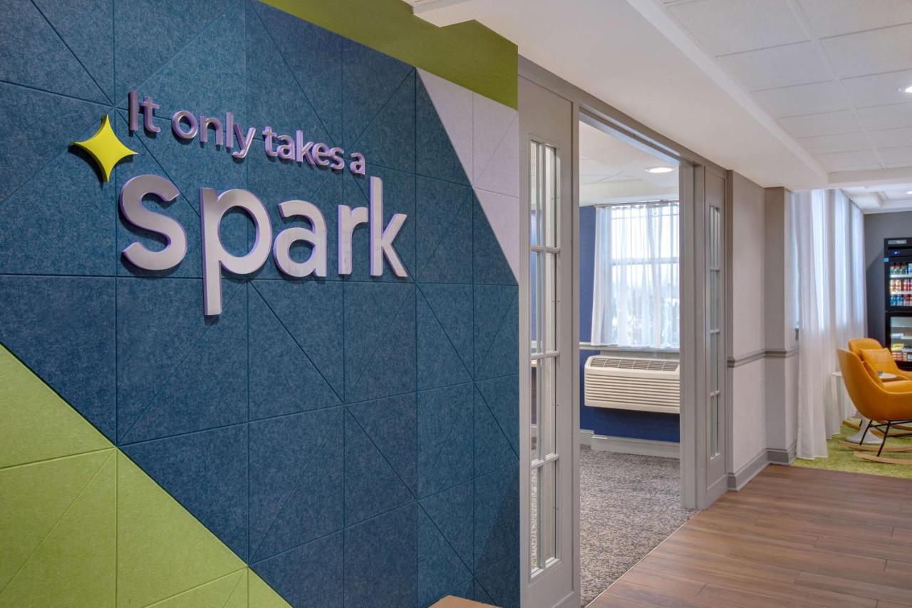 Hotel Spark By Hilton Area