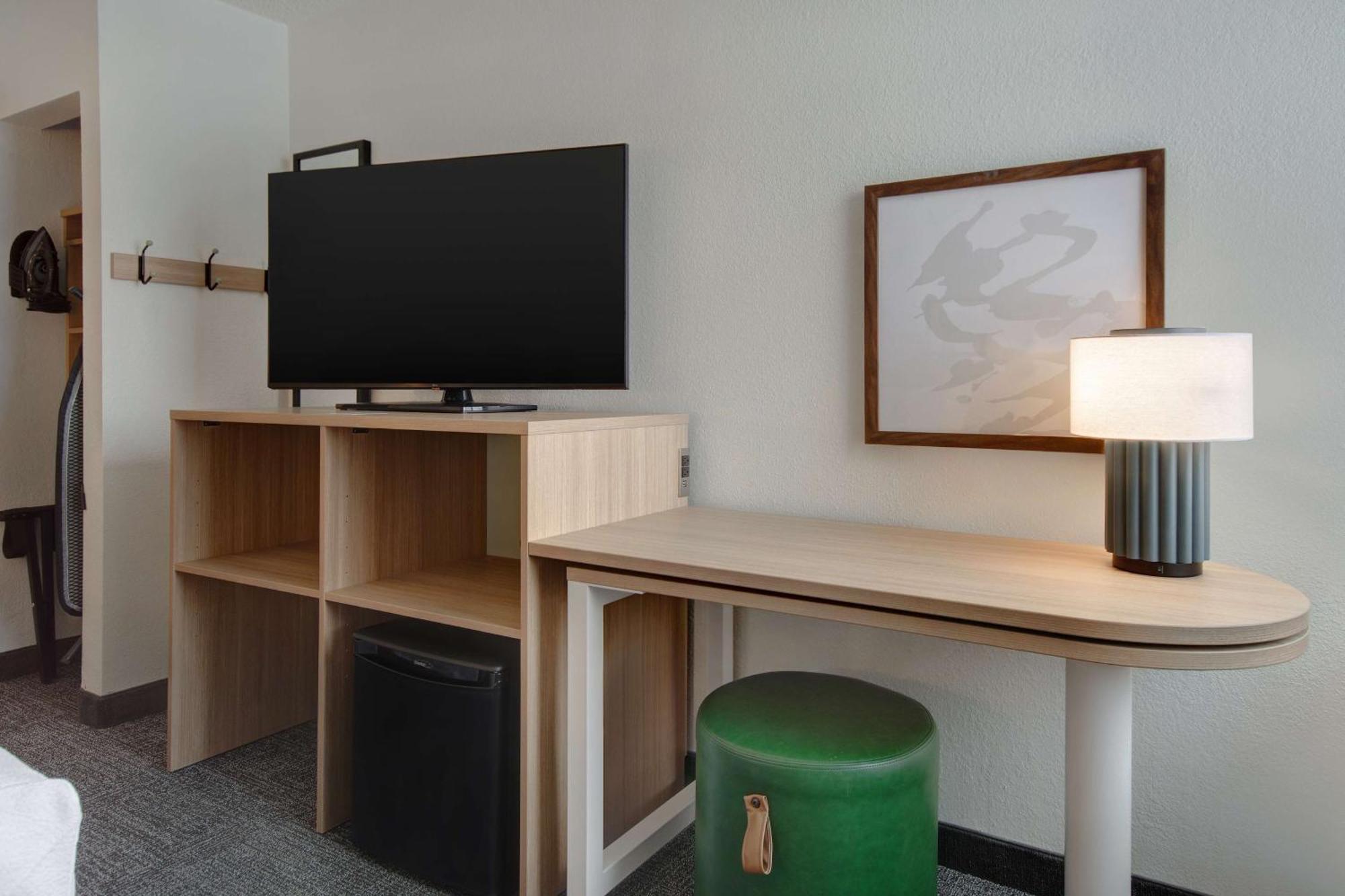 Spark By Hilton Area 3*