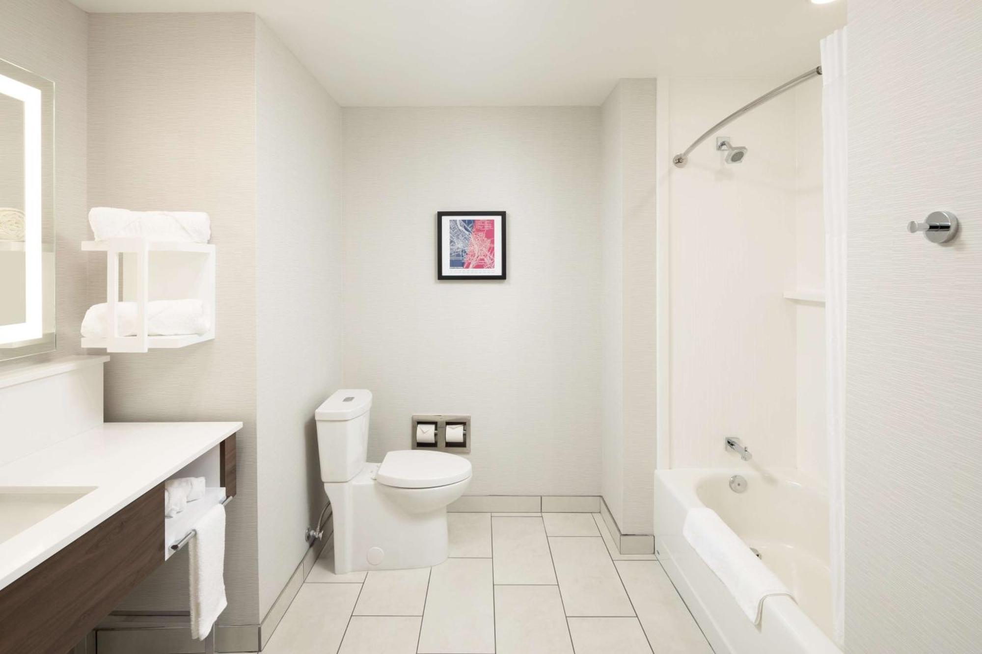 Hampton & Downtown Hotel Rochester