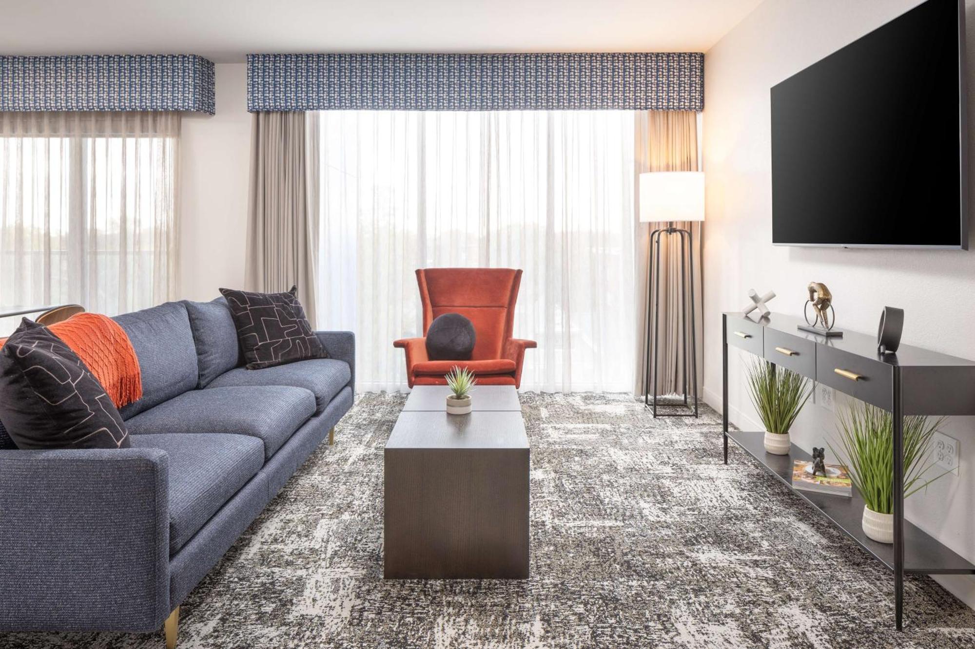 Hampton & Downtown Hotel Rochester