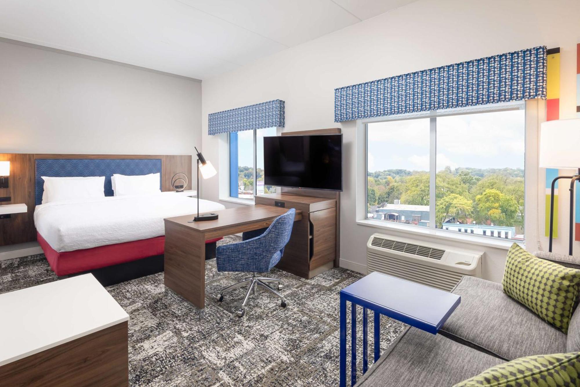 Hotel Hampton & Downtown Rochester
