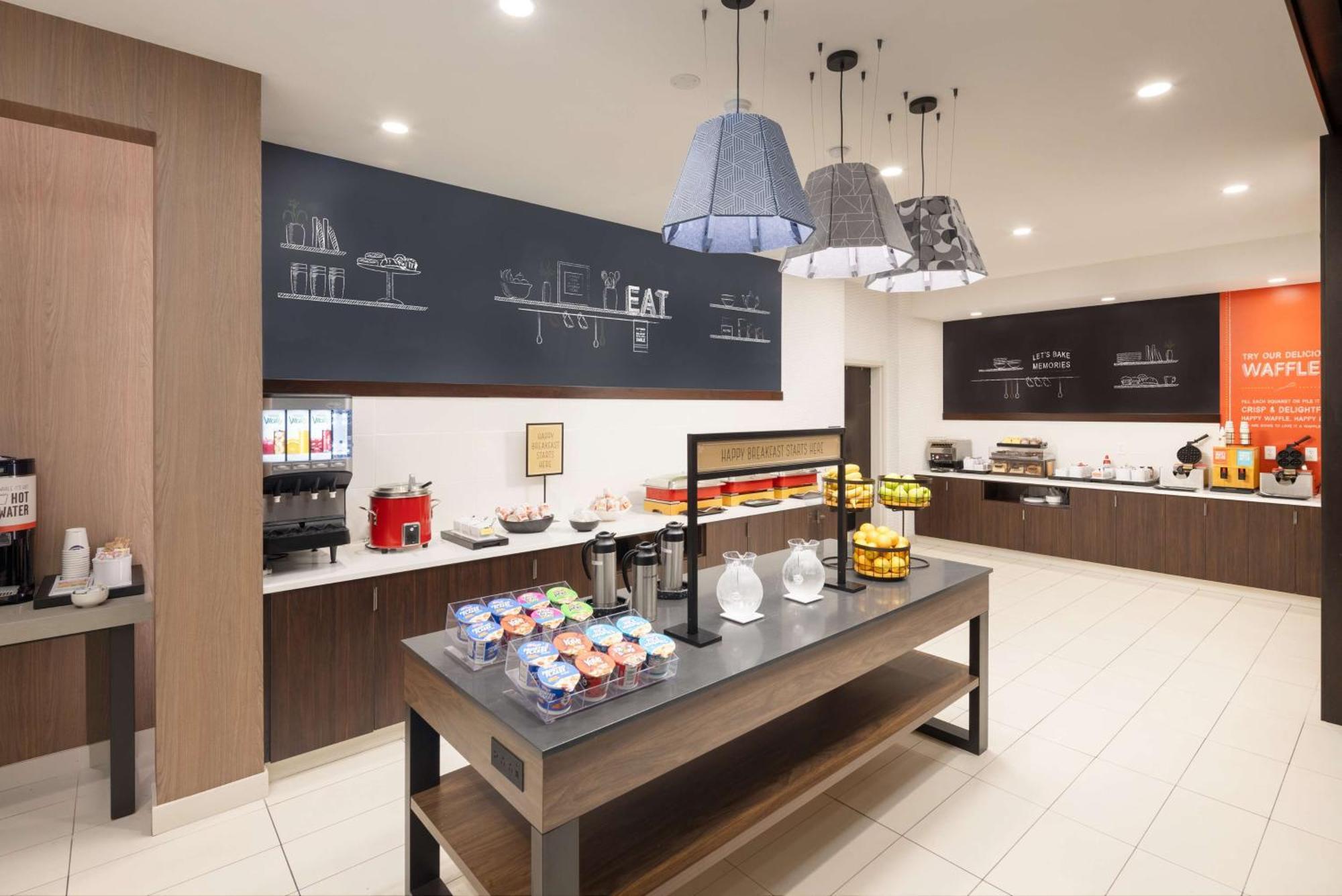 Hampton & Downtown Hotel 3*