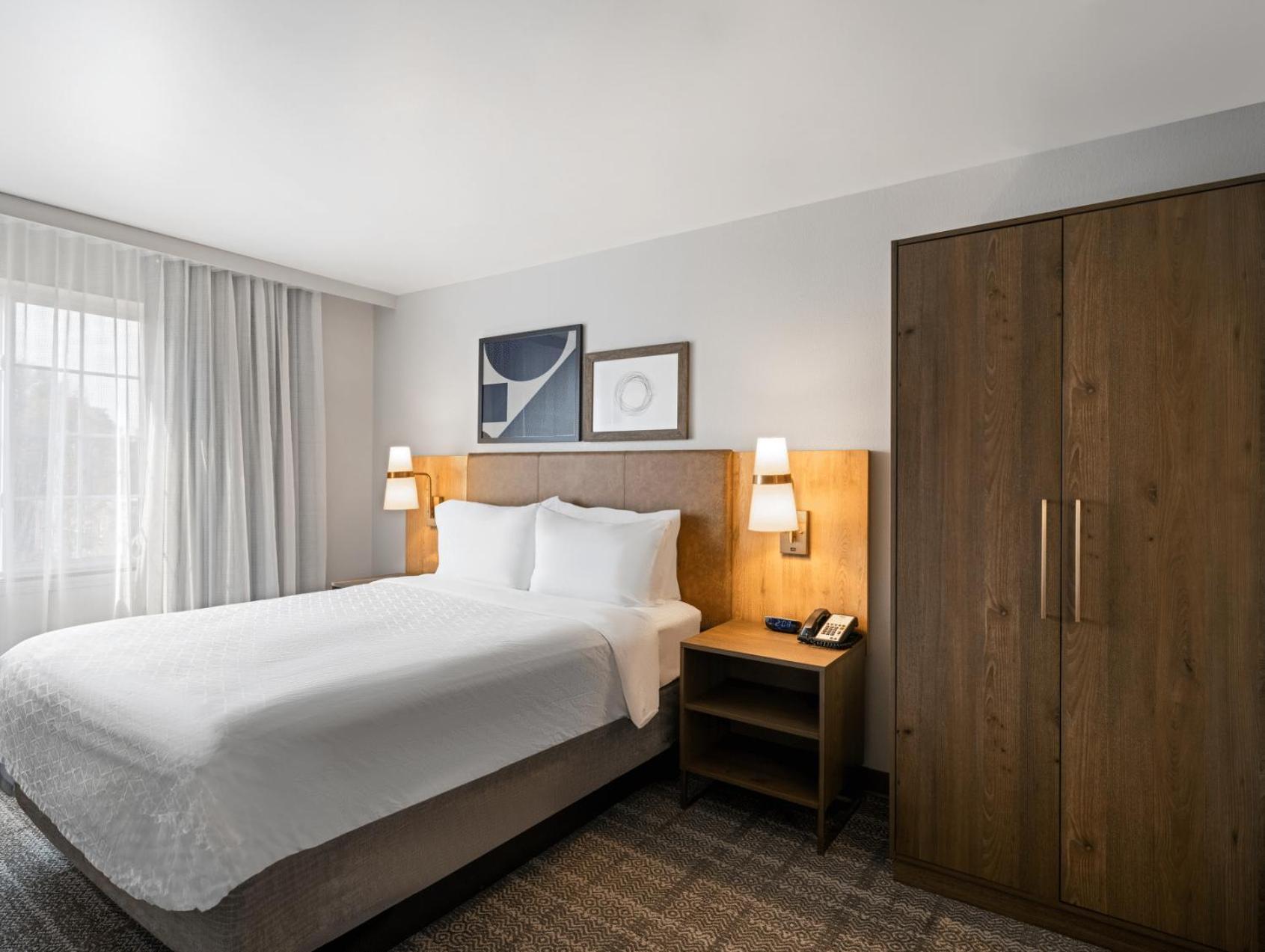 Staybridge By Ihg Hotel Rochester