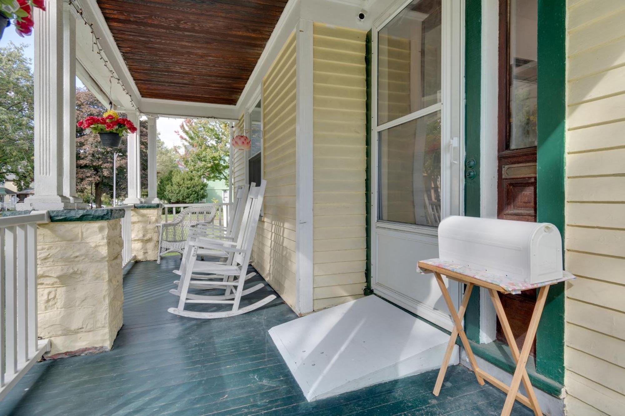 Apartment Idyllic 2 Miles To Downtown!