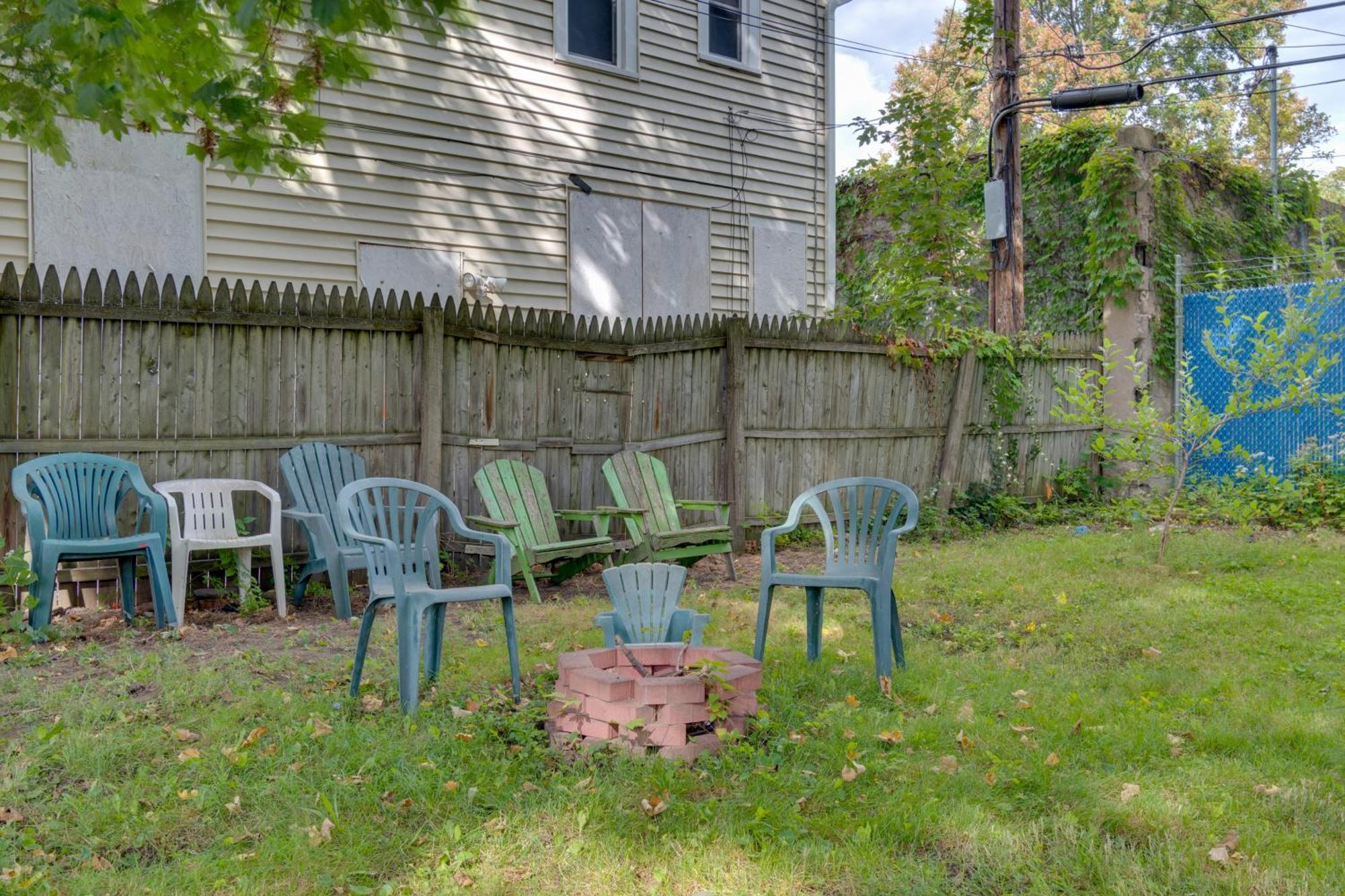 Apartment Idyllic 2 Miles To Downtown! *