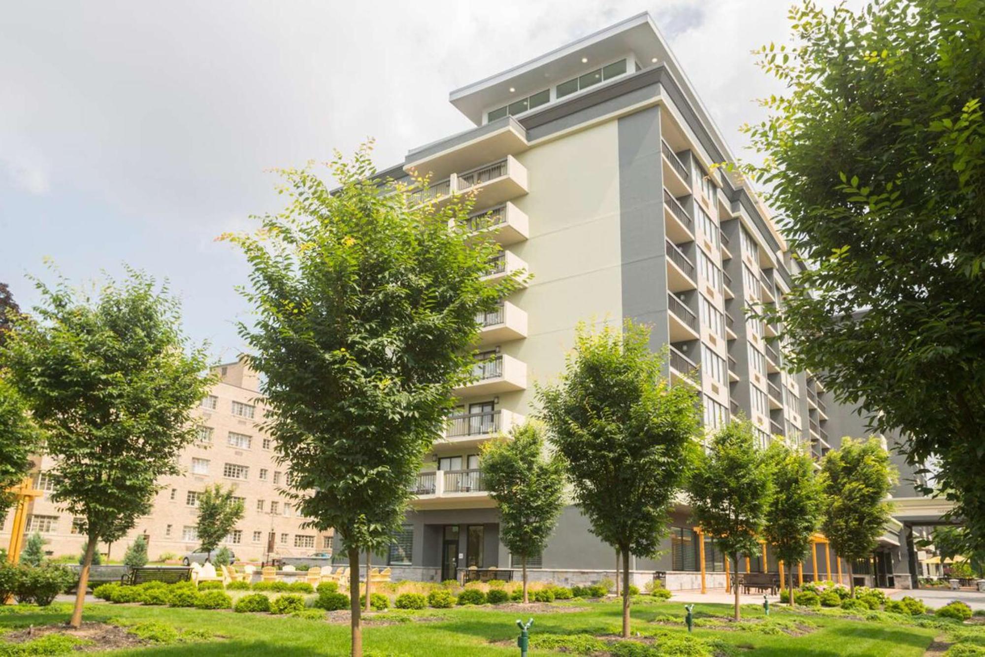 The Strathallan - A Doubletree By Hilton Hotel