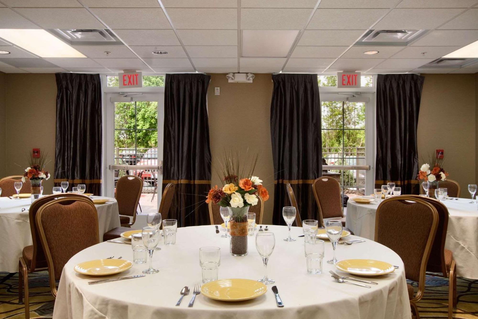 Homewood By Hilton Rochester/greece, Ny Hotel