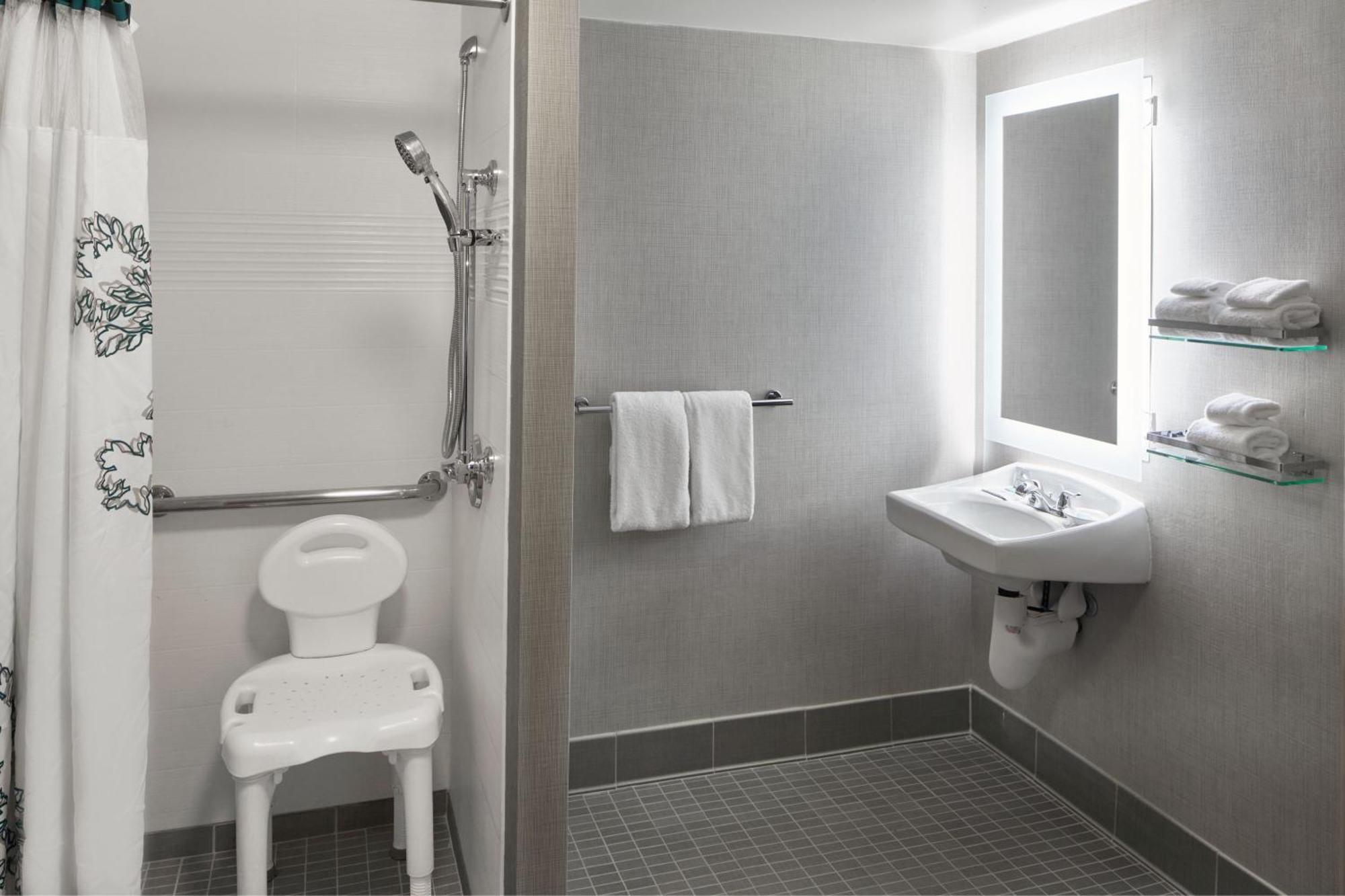 By Marriott West Greece Hotel 3*