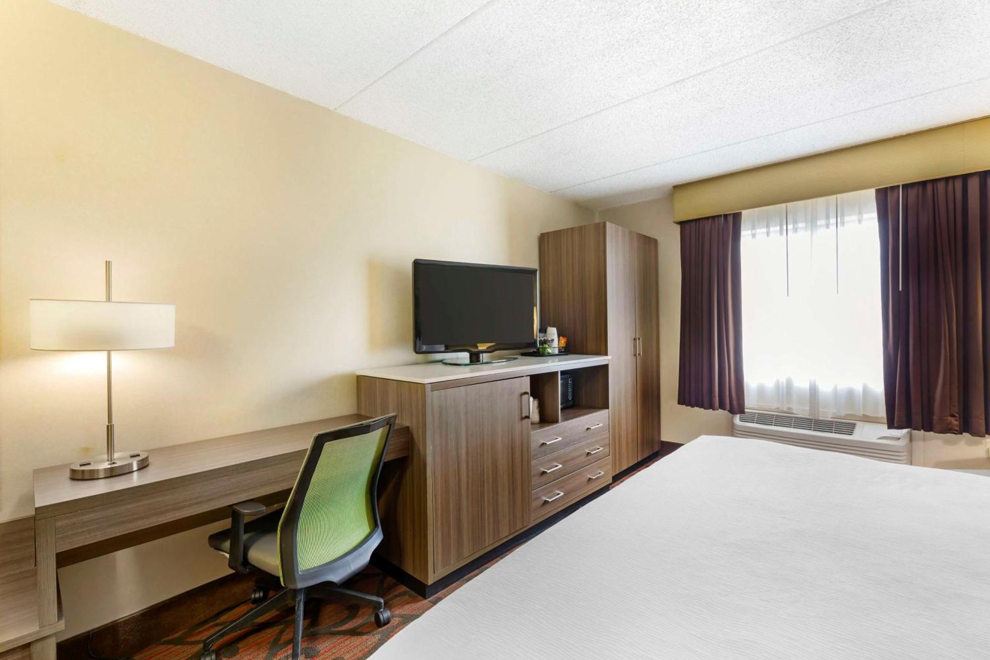Best Western Marketplace 3*