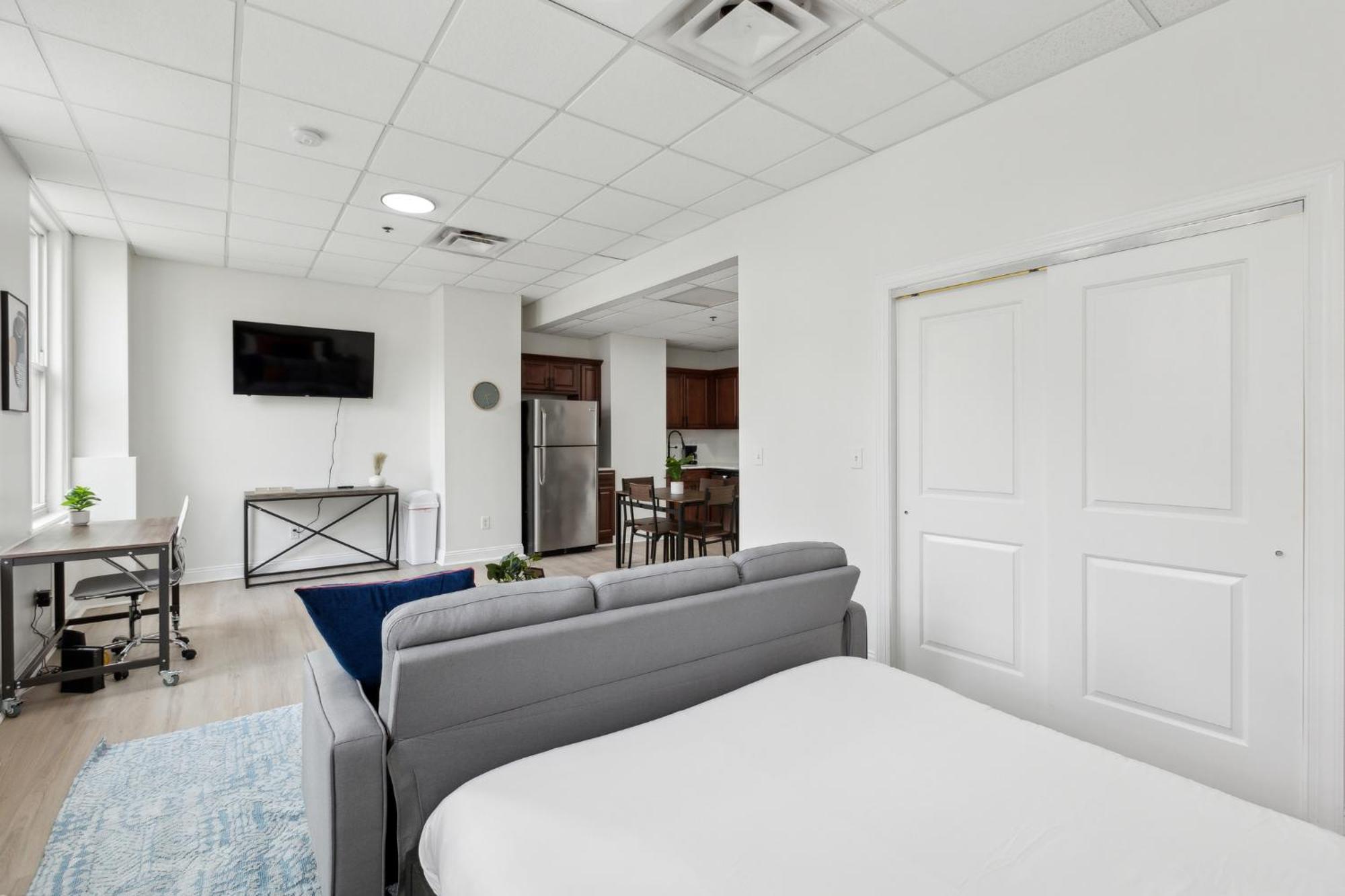 Apartment East 225 I Modern In Downtown *