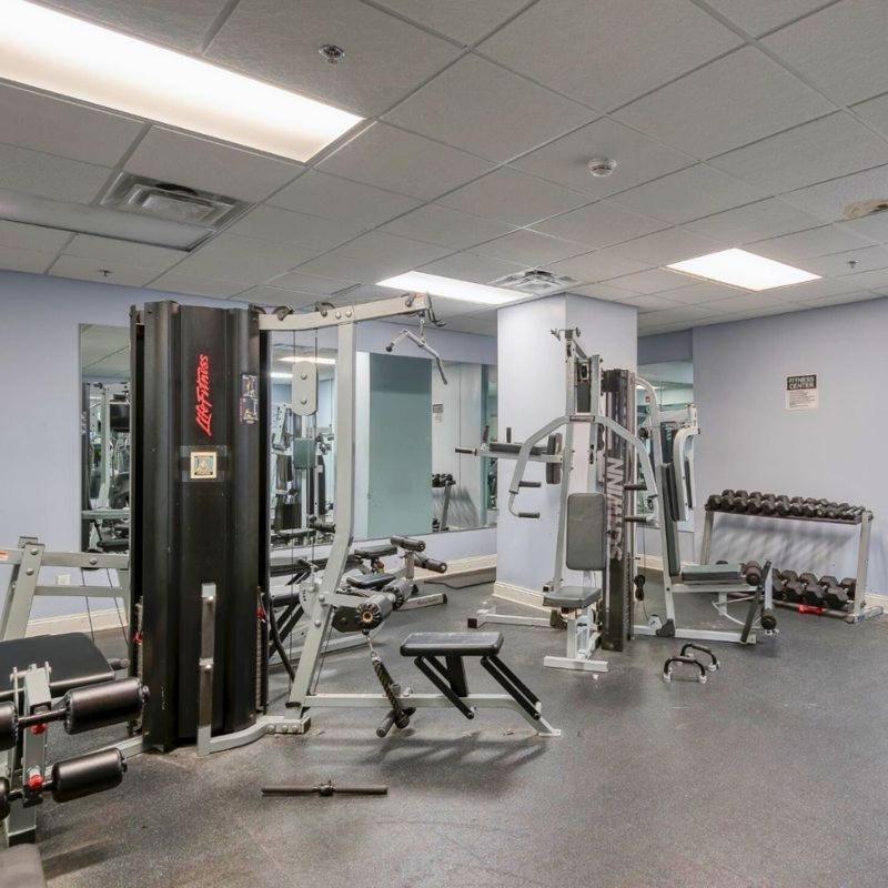 East 419i Modern I Pool I Gym Rochester