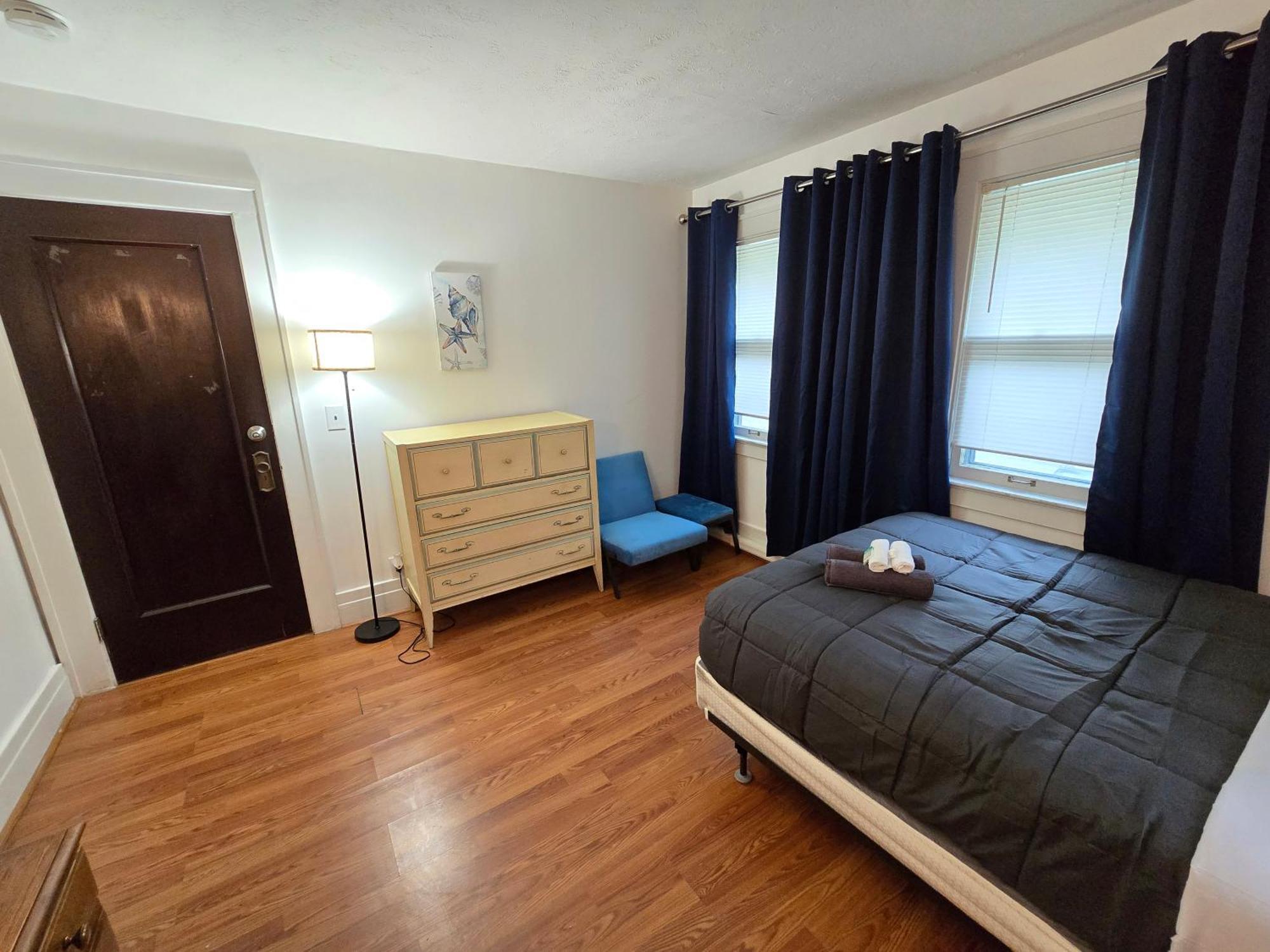 Private In Home- Near Hospitals And Universities Homestay Rochester