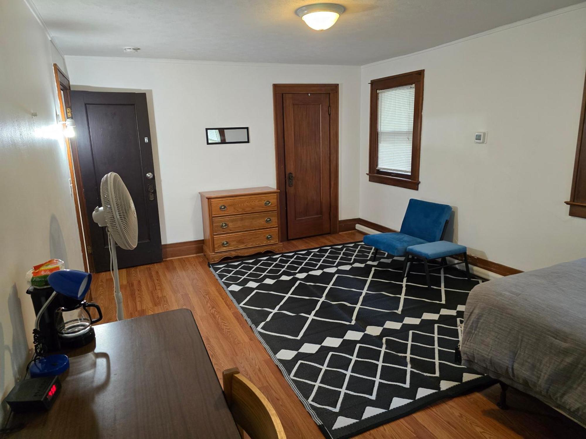 Homestay Private In Home- Near Hospitals And Universities *
