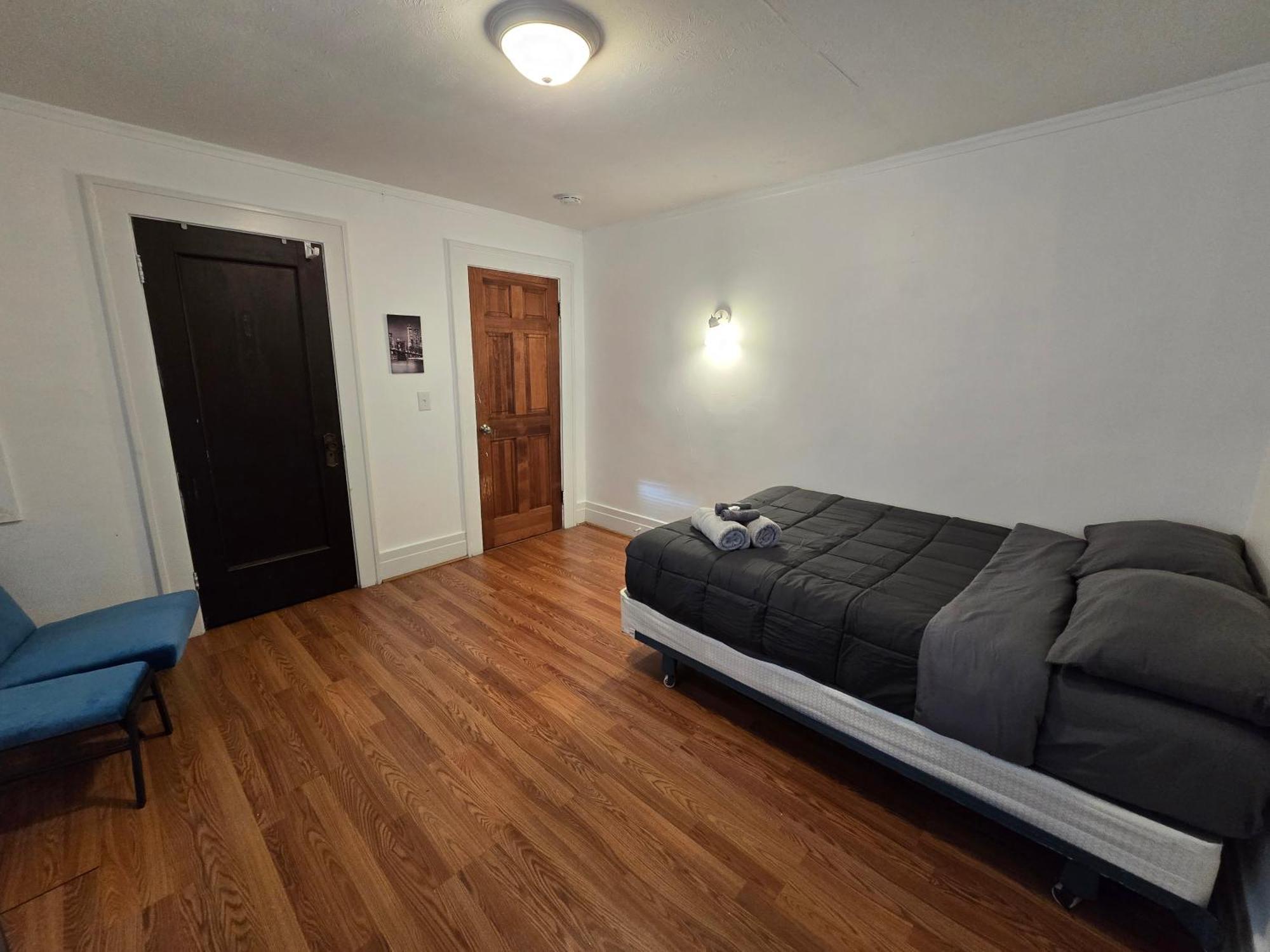 Private In Home- Near Hospitals And Universities Homestay