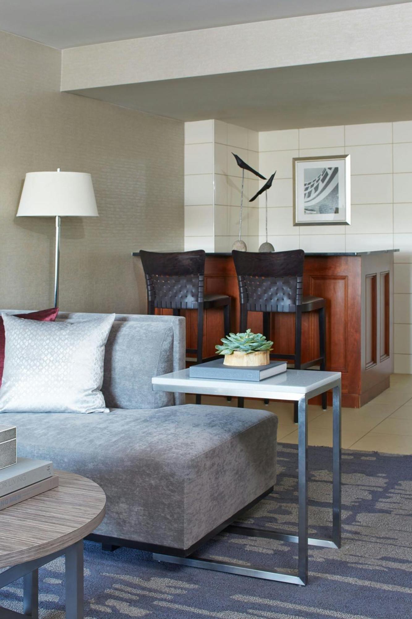 Airport Marriott